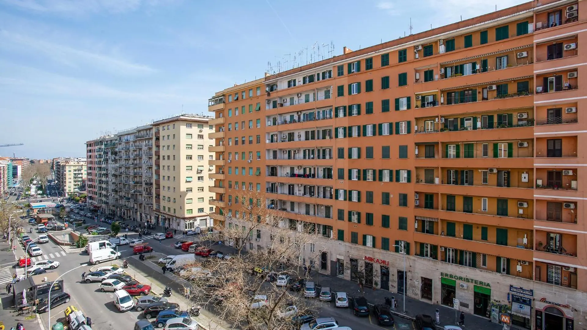 Elegant 1Bdr Front The Subway Furio Camillo Apartment Rome