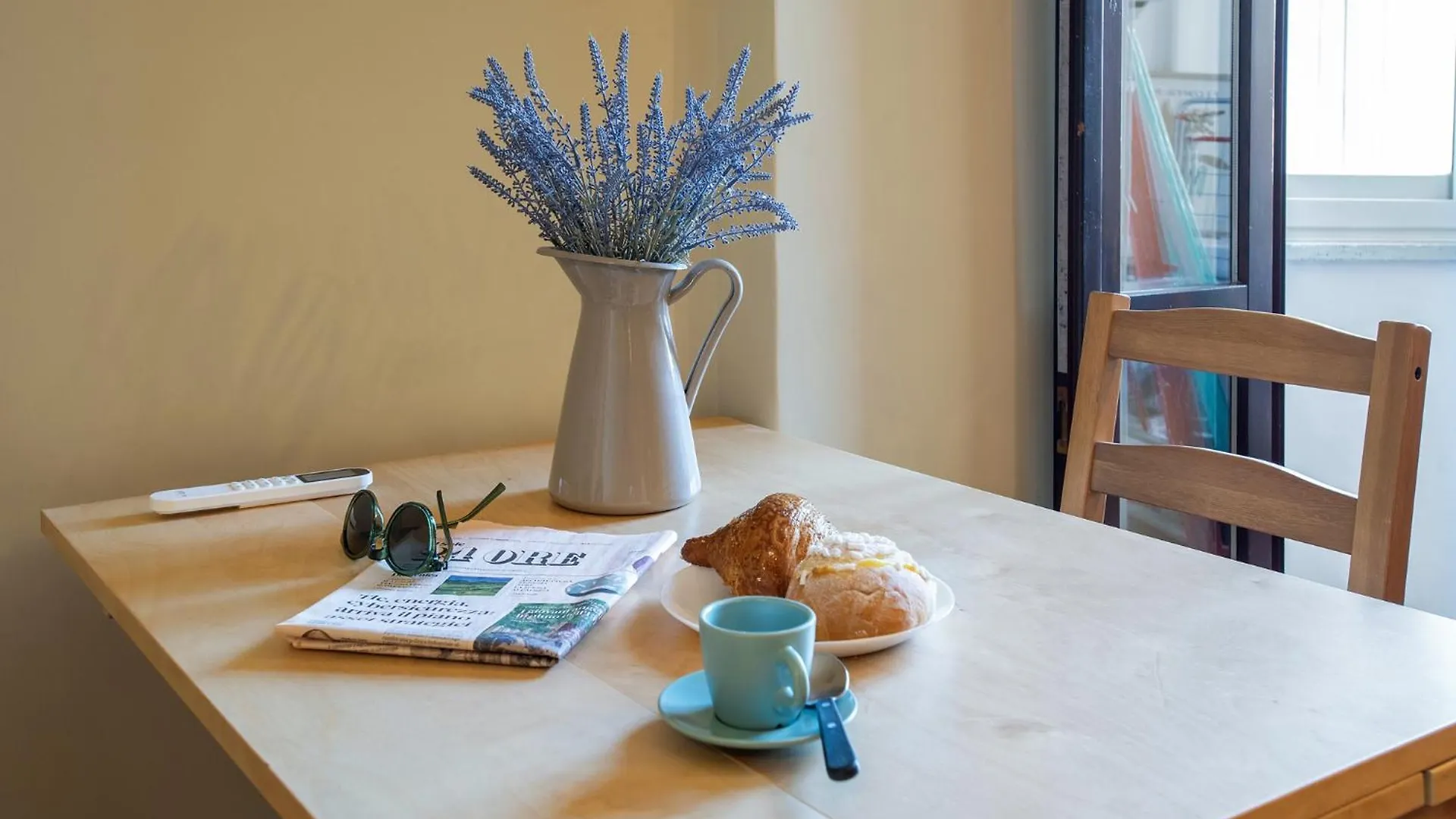 Elegant 1Bdr Front The Subway Furio Camillo Apartment Rome