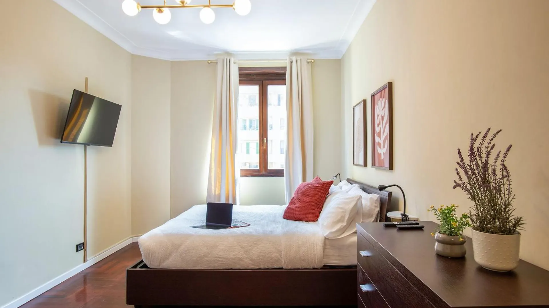 Elegant 1Bdr Front The Subway Furio Camillo Apartment Rome