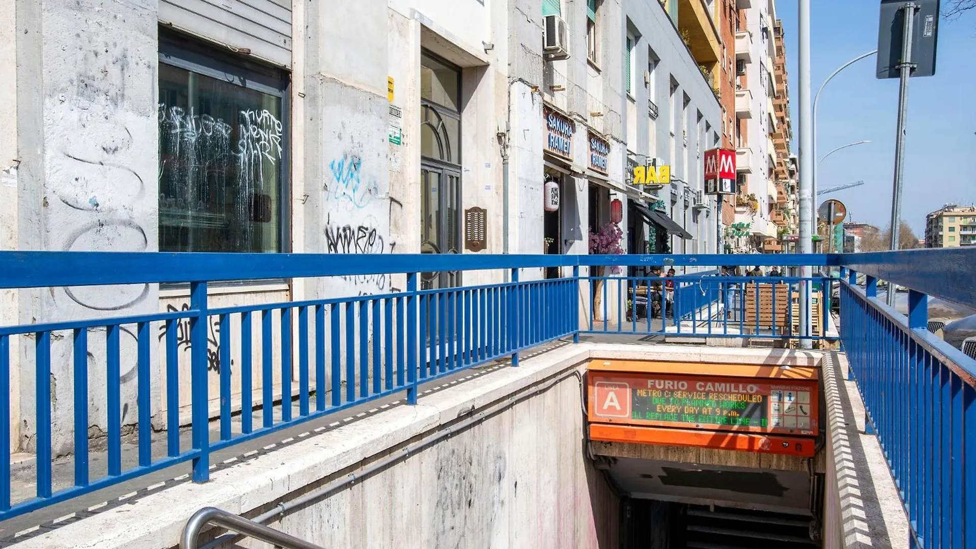 Elegant 1Bdr Front The Subway Furio Camillo Apartment Rome
