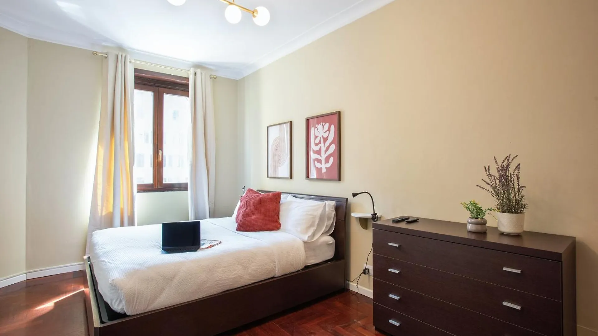 Elegant 1Bdr Front The Subway Furio Camillo Apartment Rome